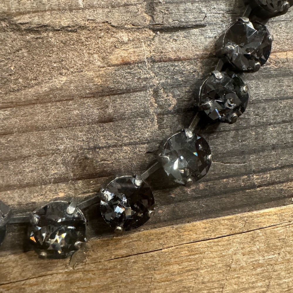 Sabika Elegant Silver Beaded Necklace - Picture 2 of 6